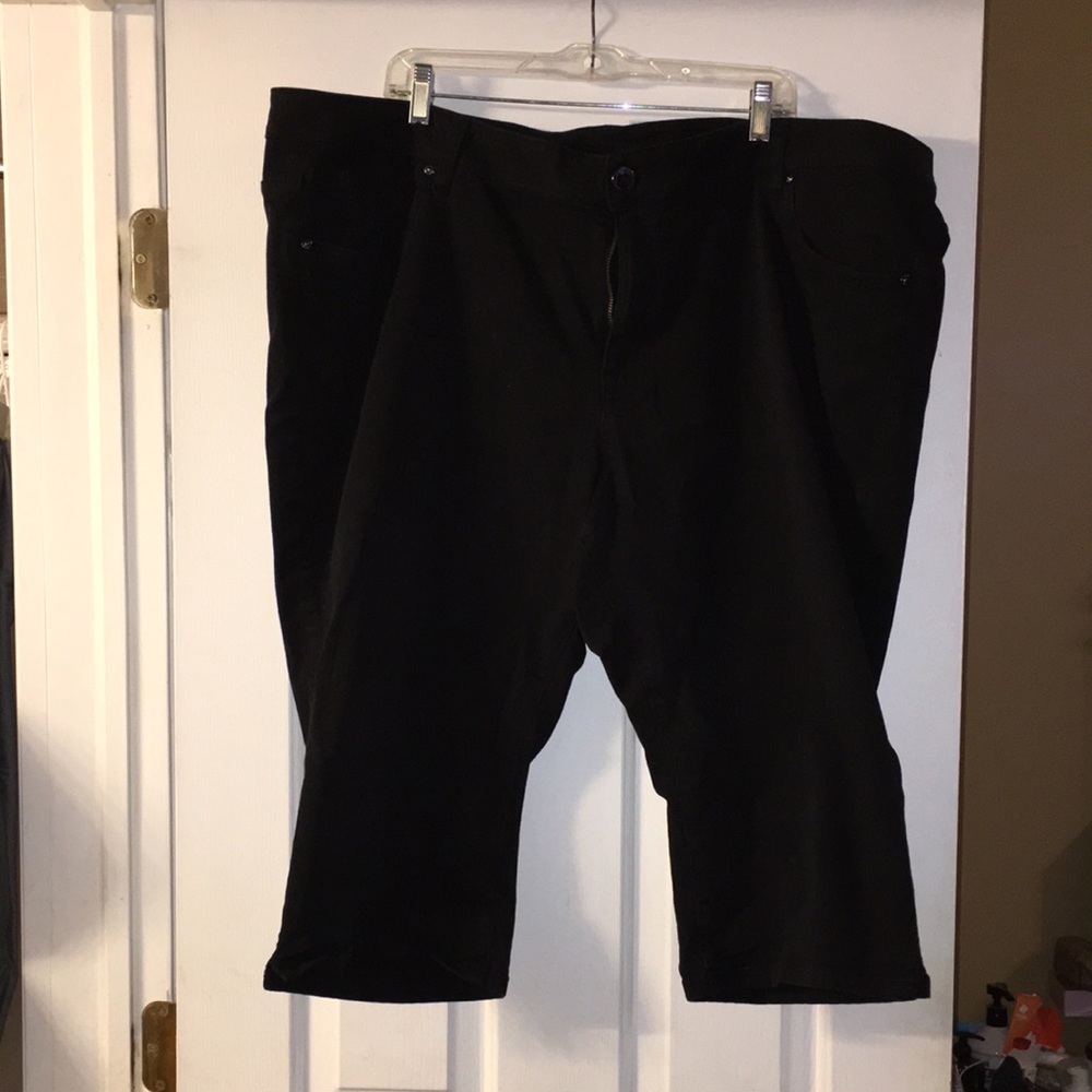 Lane Bryant black denim stretch capri size 28